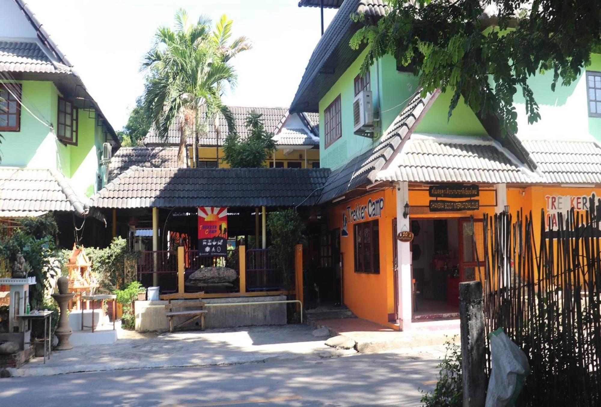 Trekker Camp Hotel Chiang Mai Exterior photo