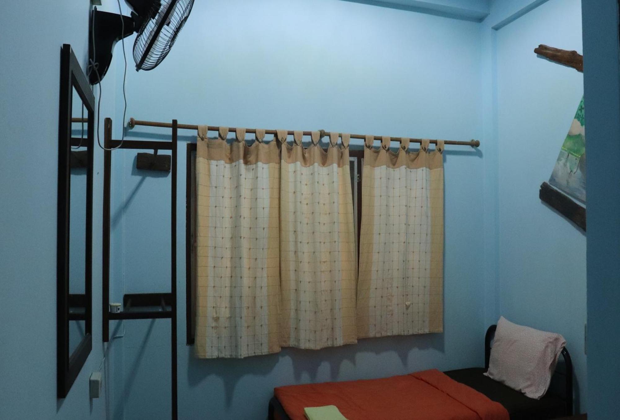 Trekker Camp Hotel Chiang Mai Exterior photo