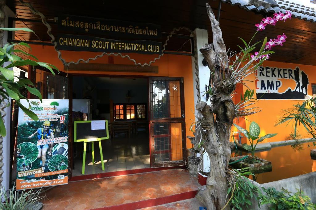 Trekker Camp Hotel Chiang Mai Exterior photo