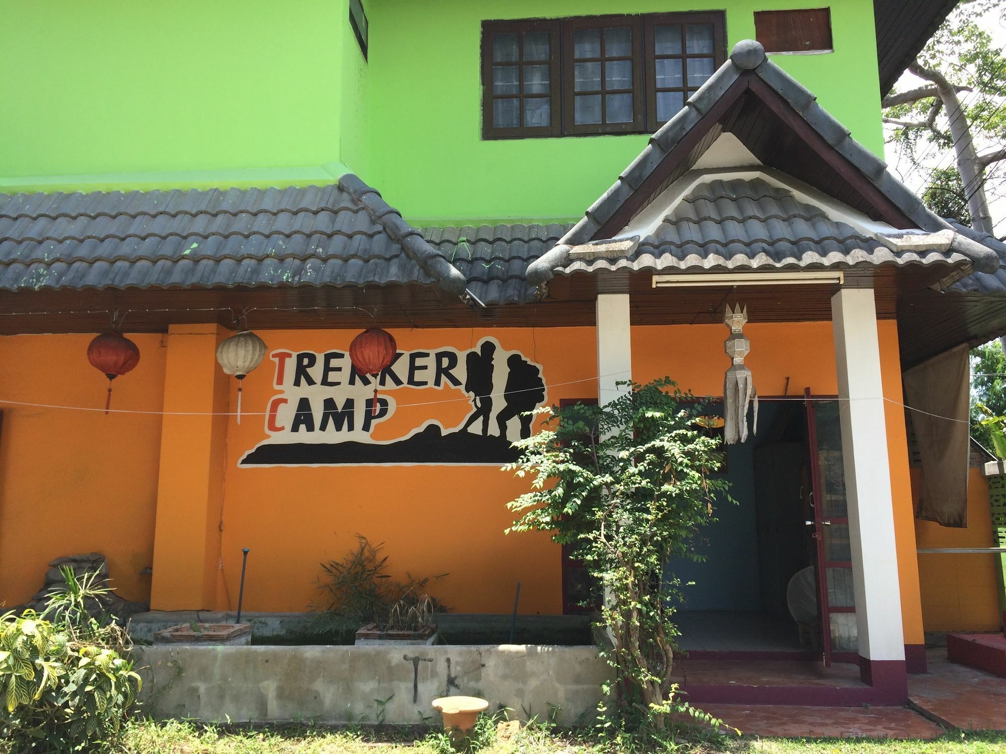Trekker Camp Hotel Chiang Mai Exterior photo