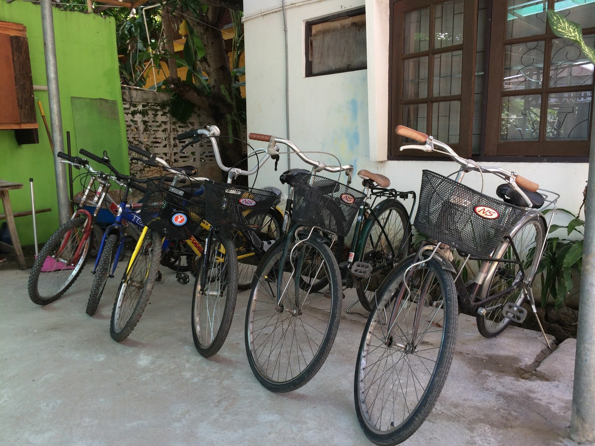 Trekker Camp Hotel Chiang Mai Exterior photo